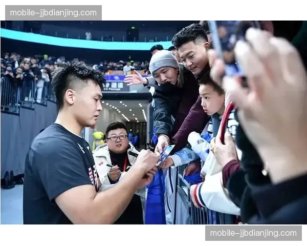 北京队赵睿面对旧主贡献关键得分 助球队完成20分逆转